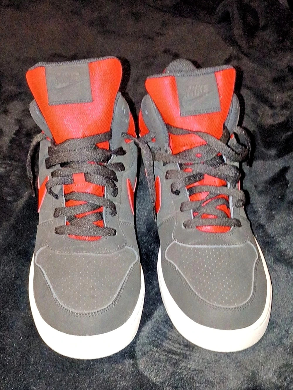 Nike Court Borough Mid High Top Sneakers Black & Red US 12 Like New